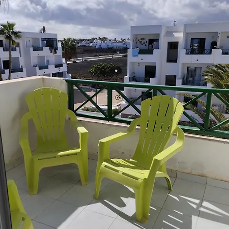 Lara Luna Daire Costa Teguise